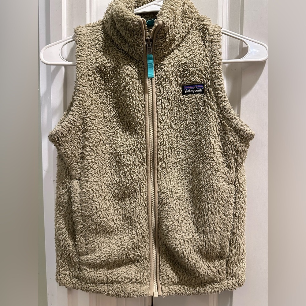 Patagonia Los Gatos Fleece Vest Girls Size 10 Khaki